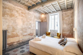 Stylish flat near Fori Imperiali ruins